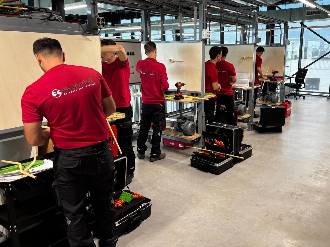 Modderkolk - modderkolk-academy-leren-werken-traject-monteurs-2